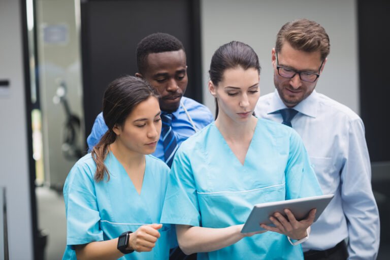 Pflegefachkräfte gesucht: Jobs im Gesundheitswesen