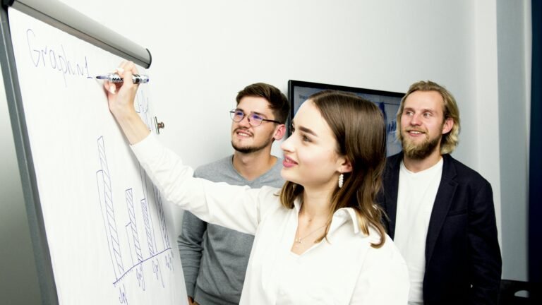 Arbeiten bei DHL: Karriere, Gehalt und Bewerbungstipps 2026